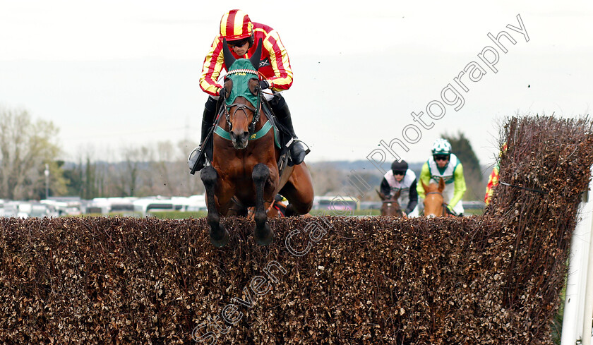 Top-Ville-Ben-0002 
 TOP VILLE BEN (Sean Quinlan)
Aintree 5 Apr 2019 - Pic Steven Cargill / Racingfotos.com