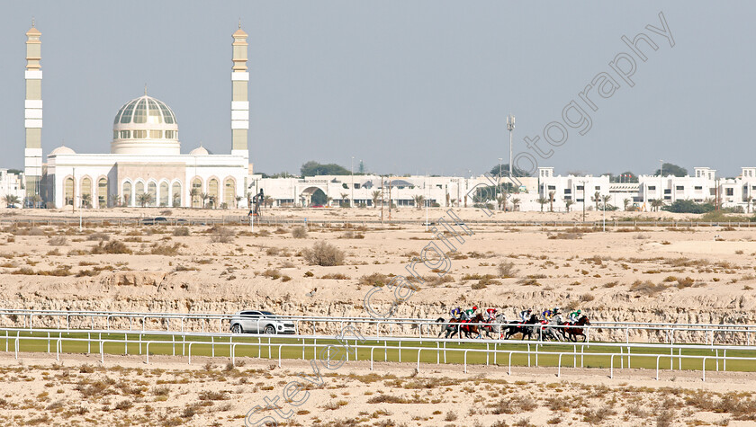 Bahrain-0001 
 Racing down the back straight 
Bahrain 22 Nov 2019 - Pic Steven Cargill / Racingfotos.com