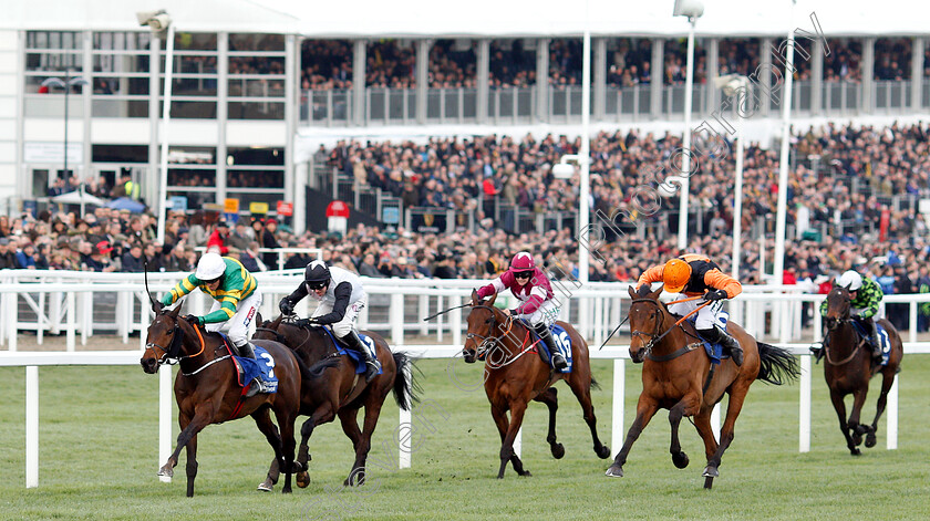 Sire-Du-Berlais-0003 
 SIRE DU BERLAIS (Barry Geraghty) wins The Pertemps Network Final Handicap Hurdle
Cheltenham 14 Mar 2019 - Pic Steven Cargill / Racingfotos.com