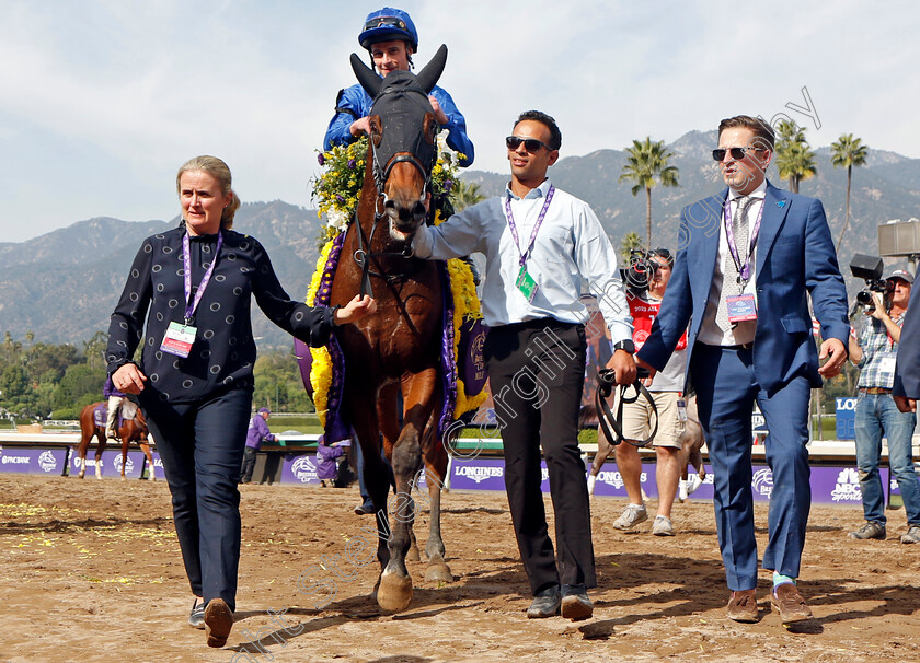 Master-Of-The-Seas-0010 
 MASTER OF THE SEAS (William Buick) winner of The Breeders' Cup Mile
Santa Anita 4 Nov 2023 - Pic Steven Cargill / Racingfotos.com