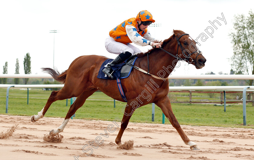 Peruvian-Summer-0004 
 PERUVIAN SUMMER (Jack Mitchell) wins The May Bank Holiday Racecourse Antiques Fair Handicap
Southwell 29 Apr 2019 - Pic Steven Cargill / Racingfotos.com