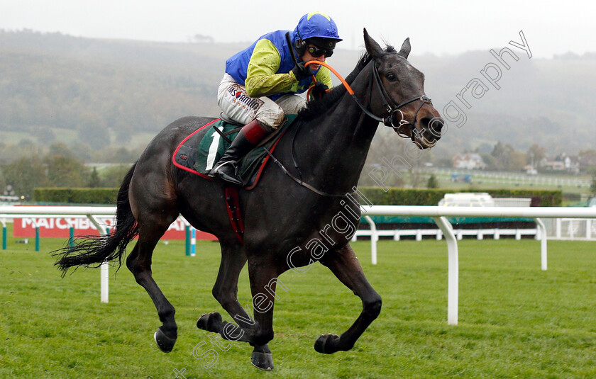 Dinons-0003 
 DINONS (Richard Johnson) wins The Randox Health Novices Hurdle
Cheltenham 27 oct 2018 - Pic Steven Cargill / Racingfotos.com