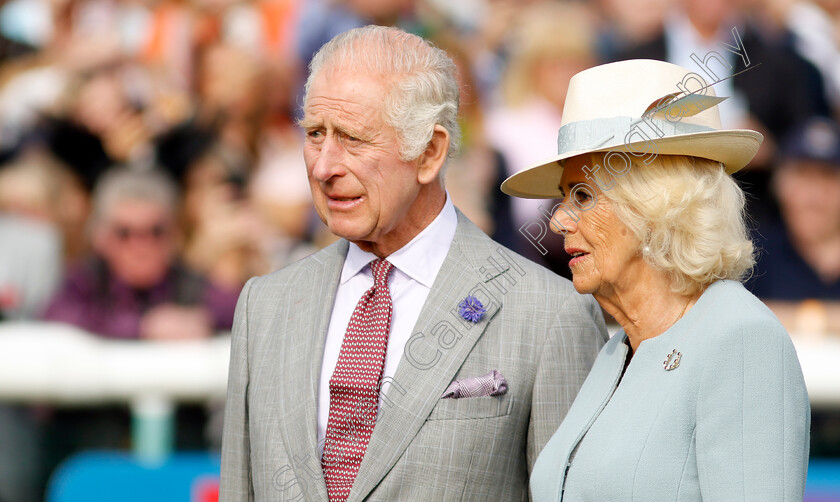 King-and-Queen-0001 
 The King and Queen in the paddock before the St Leger
Doncaster 16 Sep 2023 - Pic Steven Cargill / Racingfotos.com