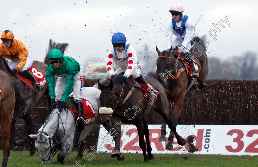 Clan-Des-Obeaux-0002 
 CLAN DES OBEAUX (centre, Harry Cobden) at the 9th fence as BRISTOL DE MAI (left, Daryl Jacob) falls and brings down WAITING PATIENTLY (right) in the 32Red King George VI Chase
Kempton 26 Dec 2018 - Pic Steven Cargill / Racingfotos.com