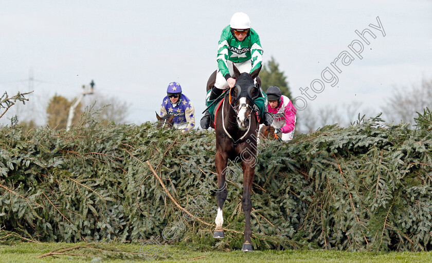 Mighty-Stowaway-0001 
 MIGHTY STOWAWAY (J J Codd)
Aintree 8 Apr 2021 - Pic Steven Cargill / Racingfotos.com