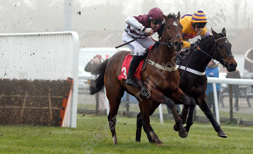 Beat-The-Judge-0004 
 BEAT THE JUDGE (left, Joshua Moore) beats CHAPARRAL PRINCE (right) in The 32Red Casino Introductory Juvenile Hurdle
Kempton 27 Dec 2018 - Pic Steven Cargill / Racingfotos.com