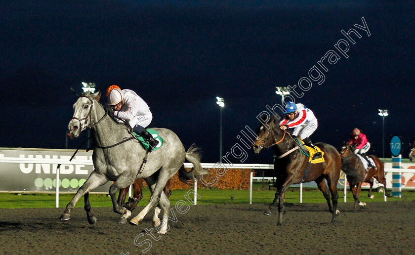 Fauvette-0003 
 FAUVETTE (Jim Crowley) wins The Unibet Extra Place Offers Every Day Novice Stakes
Kempton 25 Nov 2020 - Pic Steven Cargill / Racingfotos.com