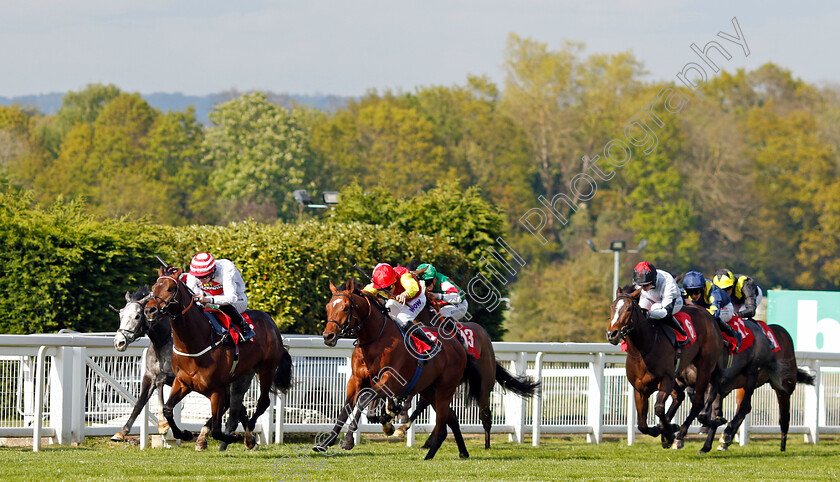 Goodwood-Odyssey-0005 
 GOODWOOD ODYSSEY (centre, Kieran Shoemark) beats BRIONI (left) in The Nordoff & Robbins Judy Martin Memorial Handicap
Sandown 26 Apr 2024 - Pic Steven Cargill / Racingfotos.com