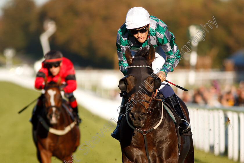 Captain-Lars-0005 
 CAPTAIN LARS (Pierre-Louis Jamin) wins The Heineken UK Apprentice Handicap
Goodwood 26 Sep 2018 - Pic Steven Cargill / Racingfotos.com