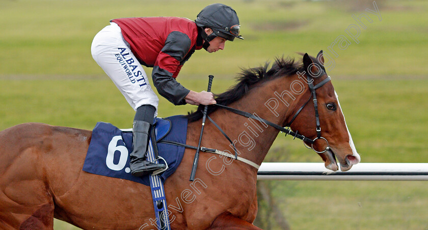 Rohaan-0002 
 ROHAAN (Ryan Moore)
Lingfield 5 Feb 2022 - Pic Steven Cargill / Racingfotos.com