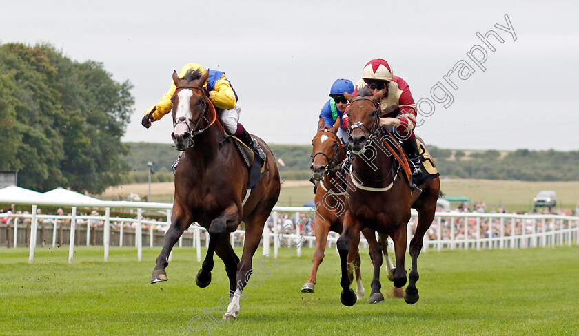 Pappa-Louis-0002 
 PAPPA LOUIS (left, Oisin Murphy) beats RUFF JUSTICE (right) in The Jenningsbet Newmarket Nursery
Newmarket 10 Aug 2024 - Pic Steven Cargill / Racingfotos.com