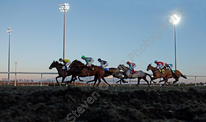 Kyllachy-Gala-0002 
 PACTOLUS (eventual 2nd) leads the field in The 32Red Handicap won by KYLLACHY GALA (No 3, Gabriele Malune) Kempton 7 Mar 2018 - Pic Steven Cargill / Racingfotos.com