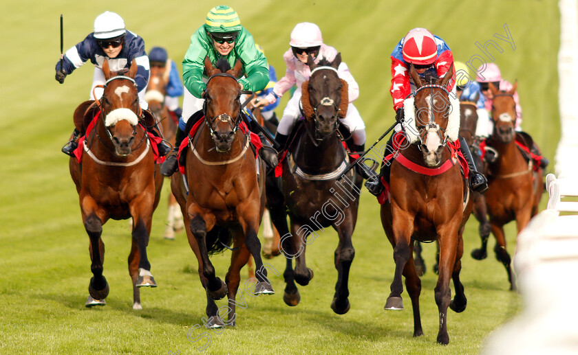 Nabhan-0003 
 NABHAN (right, Jessica Llewellyn) beats FRENCH MIX (centre) and BE PERFECT (left) in The Ladies' Derby Handicap
Epsom 4 Jul 2019 - Pic Steven Cargill / Racingfotos.com