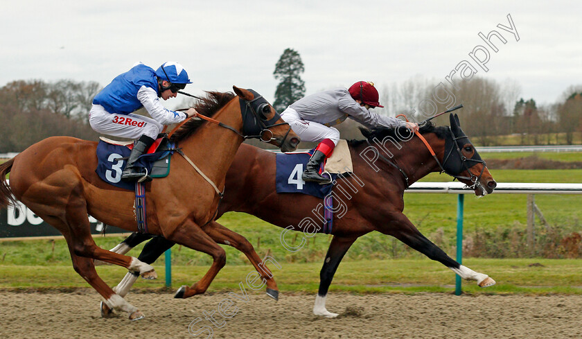 Toast-Of-New-York-0012 
 TOAST OF NEW YORK (Frankie Dettori) wins The Betway Conditions Stakes Lingfield 6 Dec 2017 - Pic Steven Cargill / Racingfotos.com