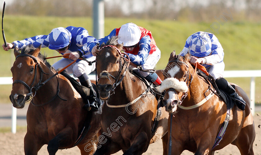 Kyllukey-0004 
 KYLLUKEY (centre, David Egan) beats HURRICANE ALERT (right) and ATYAAF (left) in The Bet totescoop6 At totesport.com Handicap
Chelmsford 11 Apr 2019 - Pic Steven Cargill / Racingfotos.com