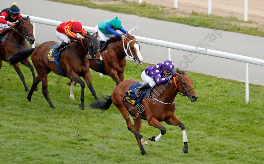 Could-Be-King-0006 
 COULD BE KING (Carlos Lopez) wins The Bro Park Sprint Championship
Bro Park, Sweden 18 Sep 2022 - Pic Steven Cargill / Racingfotos.com