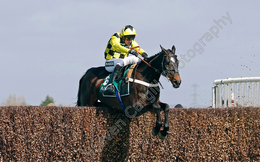 Shishkin-0001 
 SHISHKIN (Nico de Boinville) wins The Alder Hey Aintree Bowl Chase
Aintree 13 Apr 2023 - Pic Steven Cargill / Racingfotos.com