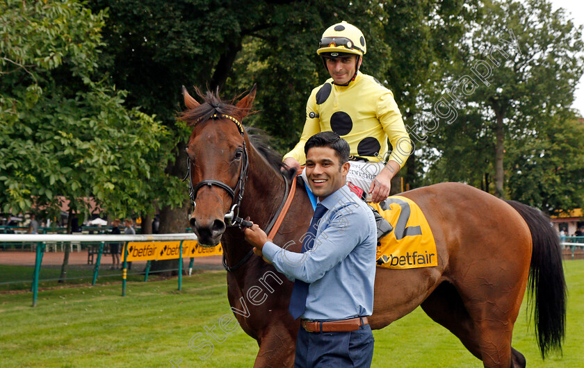 Emaraaty-Ana-0009 
 EMARAATY ANA (Andrea Atzeni) after The Betfair Sprint Cup 
Haydock 4 Sep 2021 - Pic Steven Cargill / Racingfotos.com