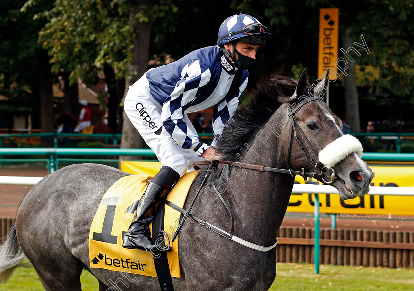 Queen-Jo-Jo-0001 
 QUEEN JO JO (Daniel Tudhope)
Haydock 5 Sep 2020 - Pic Steven Cargill / Racingfotos.com