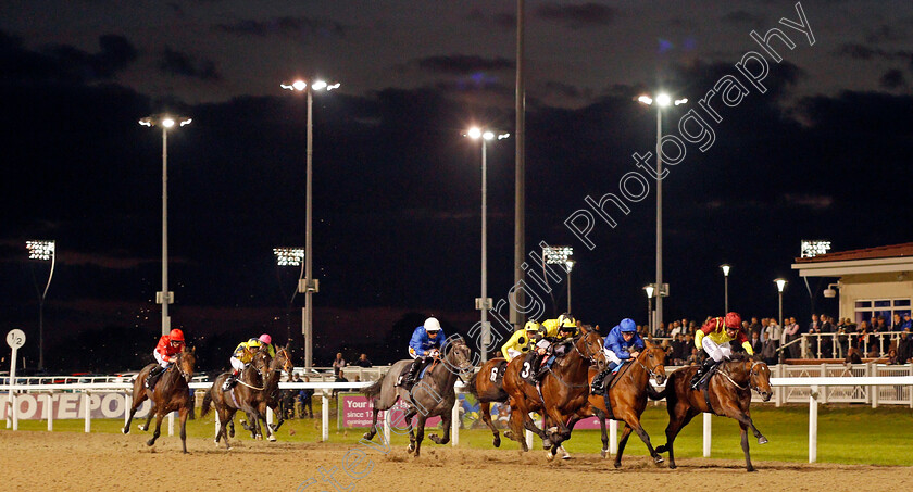 Main-Street-0001 
 MAIN STREET (centre, Robert Havlin) wins The Bet totequadpot at betfred.com Novice Stakes Chelmsford 12 Oct 2017 - Pic Steven Cargill / Racingfotos.com