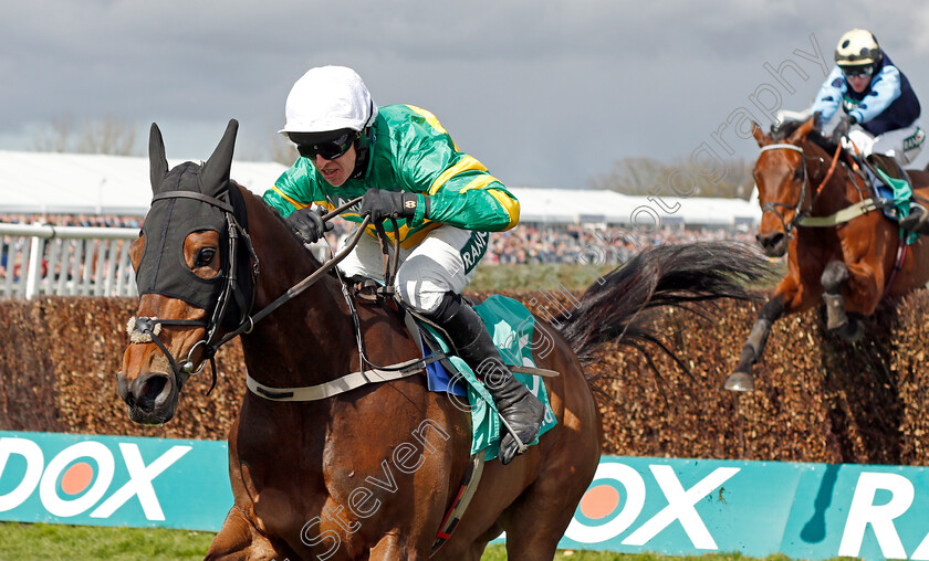 Gentleman-Du-Mee-0006 
 GENTLEMAN DE MEE (Mark Walsh) wins The Poundland Maghull Novices Chase
Aintree 9 Apr 2022 - Pic Steven Cargill / Racingfotos.com