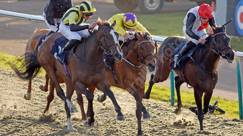 Al-Agaila-0008 
 AL AGAILA (left, James Doyle) beats MORGAN FAIRY (centre) and MAKINMEDOIT (right) in The Talksport Winter Oaks Fillies Handicap
Lingfield 21 Jan 2023 - Pic Steven Cargill / Racingfotos.com