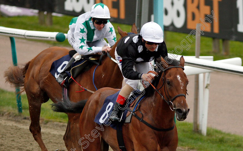 Wilbury-Twist-0005 
 WILBURY TWIST (Andrea Atzeni) wins The Racing Welfare Fillies Handicap
Lingfield 4 Oct 2018 - Pic Steven Cargill / Racingfotos.com