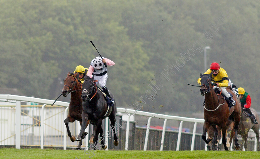 Beauty-Choice-0003 
 BEAUTY CHOICE (centre, Kieran Shoemark) beats MOTTRIB (left) and TUSCAN OASIS (right) in The Follow diamondracing.co.uk Novice Stakes
Chepstow 9 Jul 2020 - Pic Steven Cargill / Racingfotos.com