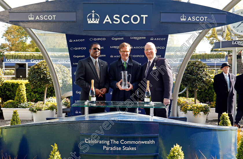 Century-Dream-0008 
 Presentation for The Celebrating The Commonwealth Paradise Stakes won by CENTURY DREAM Ascot 2 May 2018 - Pic Steven Cargill / Racingfotos.com