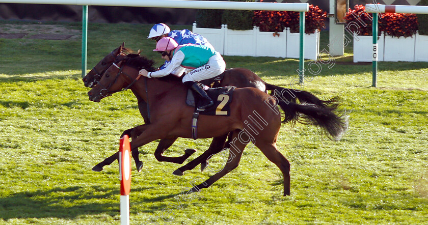 Qabala-0003 
 QABALA (farside, Silvestre De Sousa) beats DESIROUS (nearside) in The Blandford Bloodstock Maiden Fillies Stakes Div2
Newmarket 29 Sep 2018 - Pic Steven Cargill / Racingfotos.com