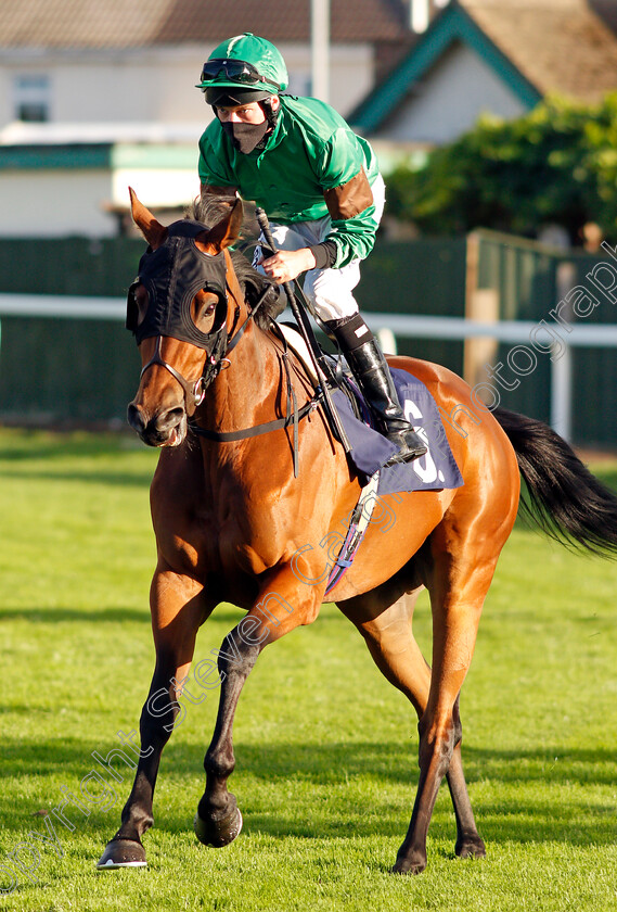 Lover s-Moon-0001 
 LOVER'S MOON (Luke Morris)
Yarmouth 25 Aug 2020 - Pic Steven Cargill / Racingfotos.com