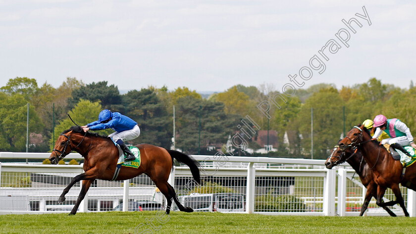 Arabian-Crown-0002 
 ARABIAN CROWN (William Buick) wins The bet365 Classic Trial
Sandown 26 Apr 2024 - Pic Steven Cargill / Racingfotos.com