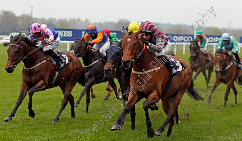 Pettochside-0007 
 PETTOCHSIDE (Saffie Osborne) wins The Great Racing Welfare Cycle Handicap
Ascot 28 Apr 2021 - Pic Steven Cargill / Racingfotos.com