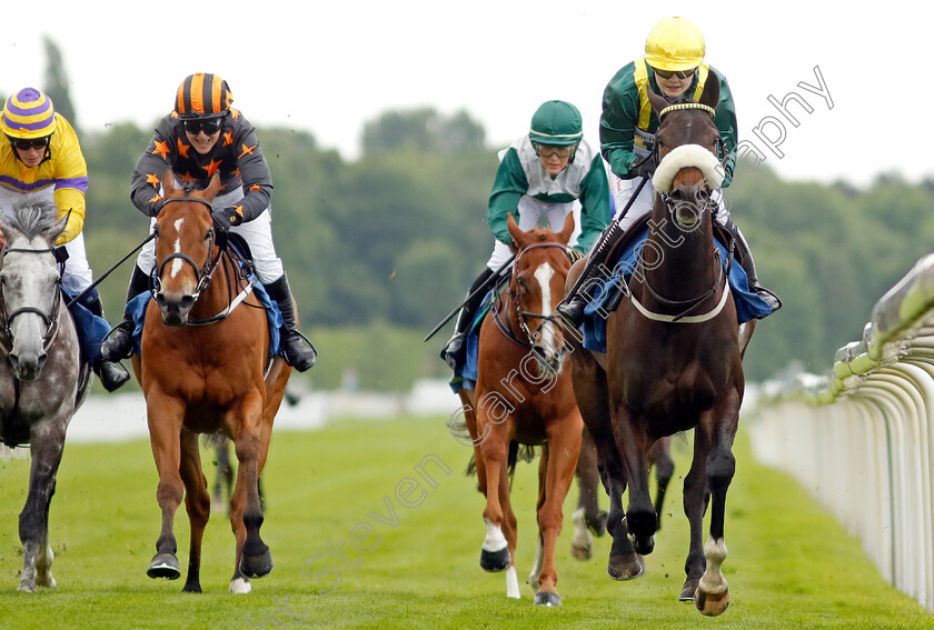 Shake-A-Leg-0002 
 SHAKE A LEG (Samantha Brown) wins The Macmillan Ride Of Their Lives Charity Race
York 11 Jun 2022 - Pic Steven Cargill / Racingfotos.com