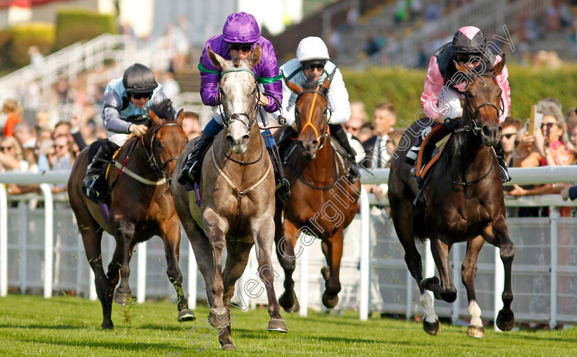 Lunarscape-0002 
 LUNARSCAPE (centre, William Buick) beats KEEP BIDDING (right) in The William Hill EBF Fillies Restricted Novice Stakes
Goodwood 27 Aug 2022 - Pic Steven Cargill / Racingfotos.com