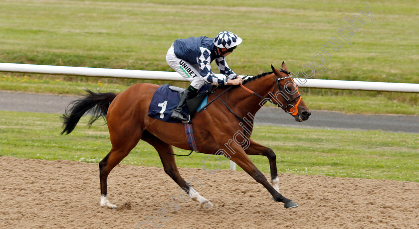 Hydroplane-0003 
 HYDROPLANE (Luke Morris) wins The Sky Sports Racing On Virgin 535 Handicap
Wolverhampton 17 Jul 2019 - Pic Steven Cargill / Racingfotos.com