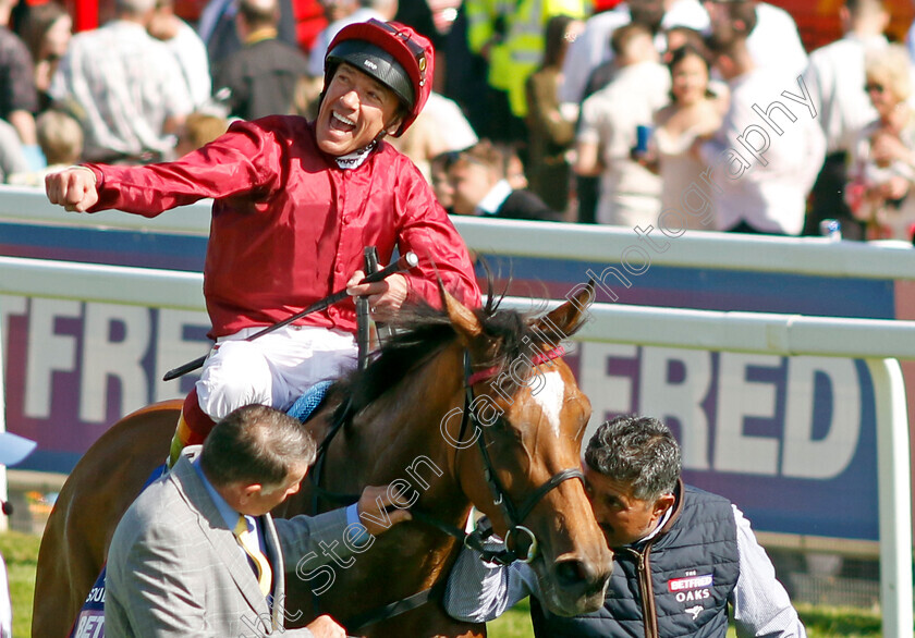 Soul-Sister-0013 
 SOUL SISTER (Frankie Dettori) wins The Betfred Oaks 
Epsom 2 Jun 2023 - pic Steven Cargill / Racingfotos.com