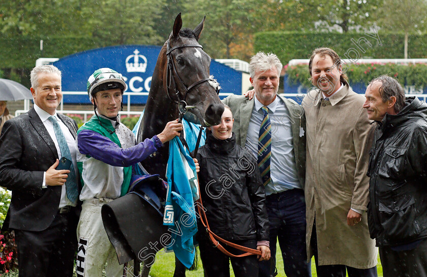 Vadream-0007 
 VADREAM (David Egan) with Charlie Fellowes and owners after The John Guest Racing Bengough Stakes
Ascot 2 Oct 2021 - Pic Steven Cargill / Racingfotos.com