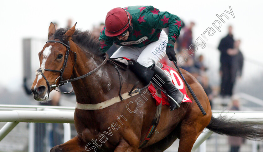 Glen-Forsa-0005 
 GLEN FORSA (Jonathan Burke) wins The 32red.com Novices Handicap Chase
Kempton 26 Dec 2018 - Pic Steven Cargill / Racingfotos.com