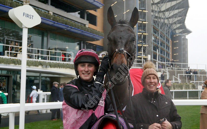 Blue-Flight-0010 
 BLUE FLIGHT (Zac Baker) after The Matchbook Amateur Riders Handicap Chase
Ascot 19 Jan 2019 - Pic Steven Cargill / Racingfotos.com