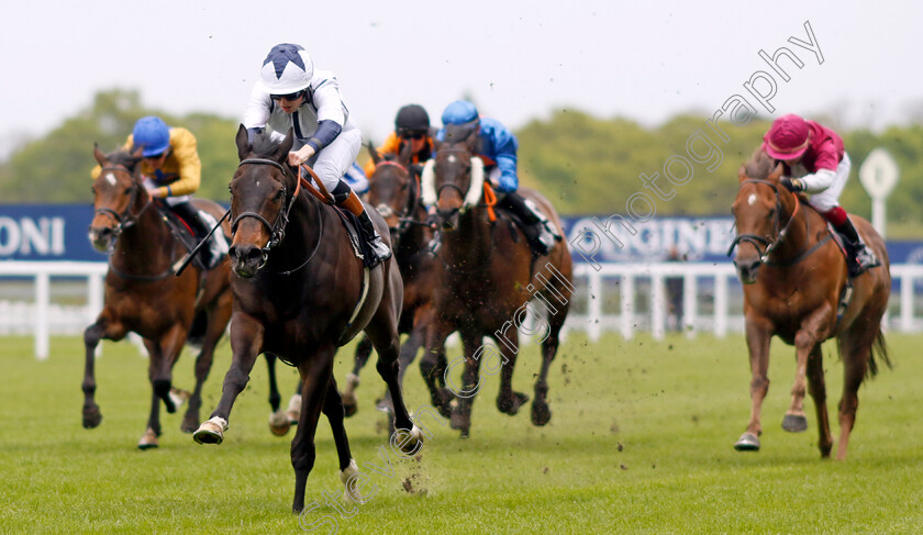 Repertoire-0003 
 REPERTOIRE (Saffie Osborne) wins The Manny Mercer Apprentice Handicap
Ascot 27 Apr 2022 - Pic Steven Cargill / Racingfotos.com