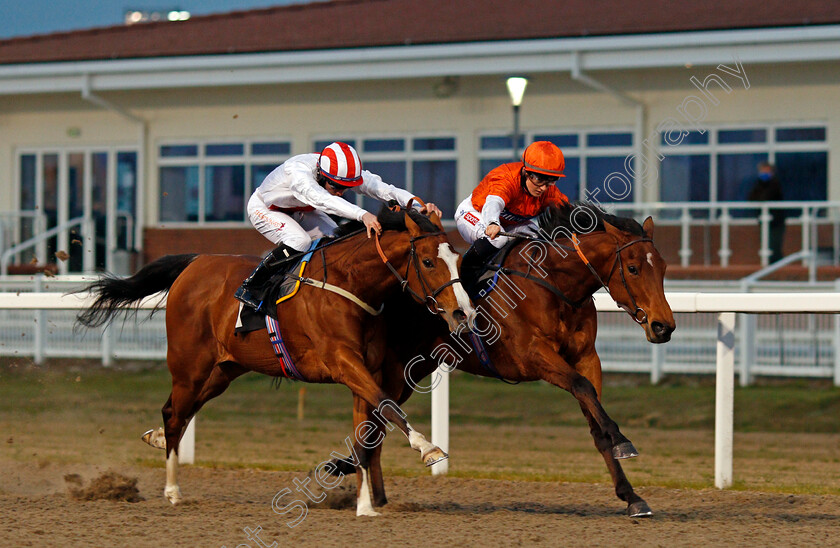 Nell-Quickly-0004 
 NELL QUICKLY (Hollie Doyle) beats GARDEN PARADISE (left) in The Ladies Day 26th August Maiden Fillies Stakes
Chelmsford 29 Apr 2021 - Pic Steven Cargill / Racingfotos.com