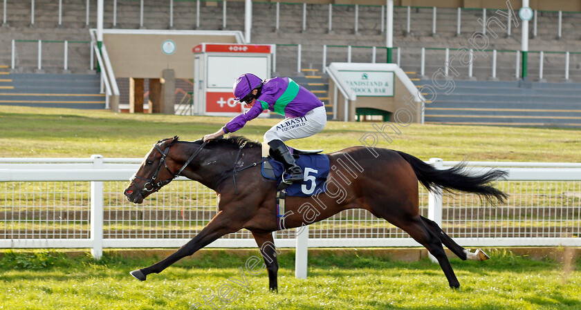 Hamish-Macbeth-0003 
 HAMISH MACBETH (Ryan Moore) wins The Moulton Nurseries Handicap
Yarmouth 17 Sep 2020 - Pic Steven Cargill / Racingfotos.com