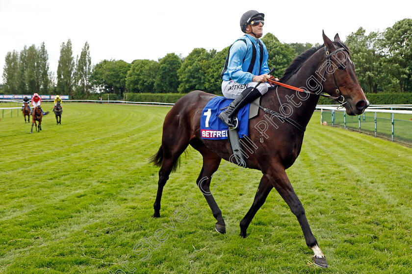 Asfoora-0001 
 ASFOORA (Mitchell Aitken) comes off the track after racing in the Temple Stakes
Haydock 25 May 2024 - Pic Steven Cargill / Racingfotos.com