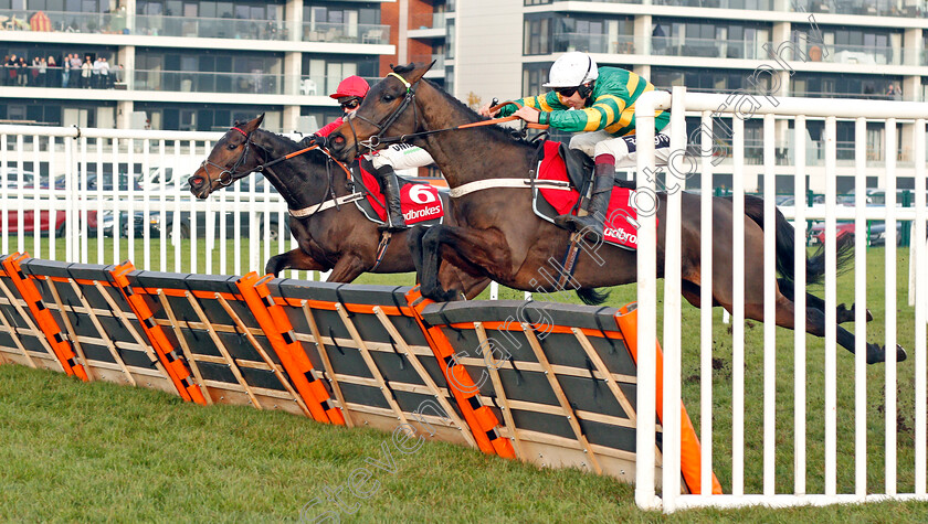 Epatante-0001 
 EPATANTE (Aidan Coleman) wins The Ladbrokes Intermediate Limited Handicap Hurdle
Newbury 30 Nov 2019 - Pic Steven Cargill / Racingfotos.com