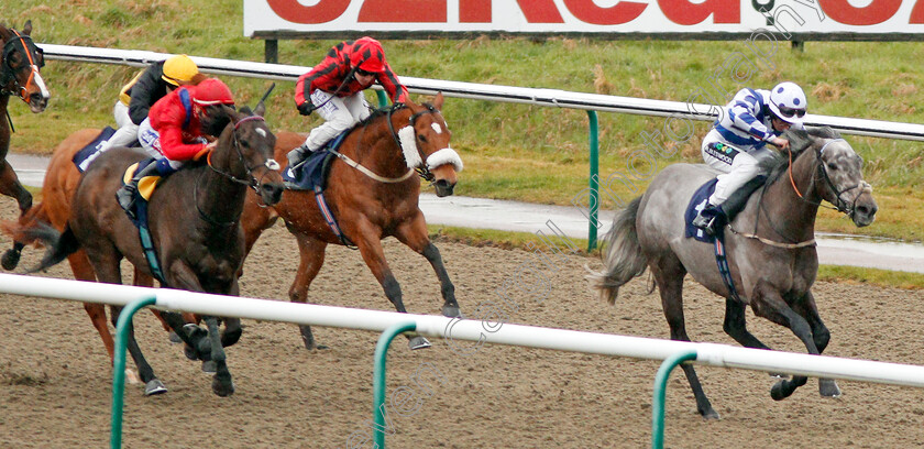 George-Dryden-0001 
 GEORGE DRYDEN (Jason Watson) wins The Betway Sprint Handicap Lingfield 3 Feb 2018 - Pic Steven Cargill / Racingfotos.com