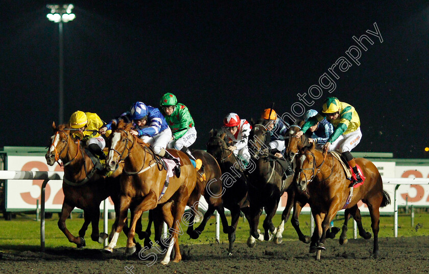 Dance-Teacher-0001 
 DANCE TEACHER (2nd left, Liam Keniry) beats CHESTNUT FIRE (left) and ICE ROYAL (right) in The ROA/Racing Post Owners Jackpot Handicap Kempton 20 Dec 2017 - Pic Steven Cargill / Racingfotos.com