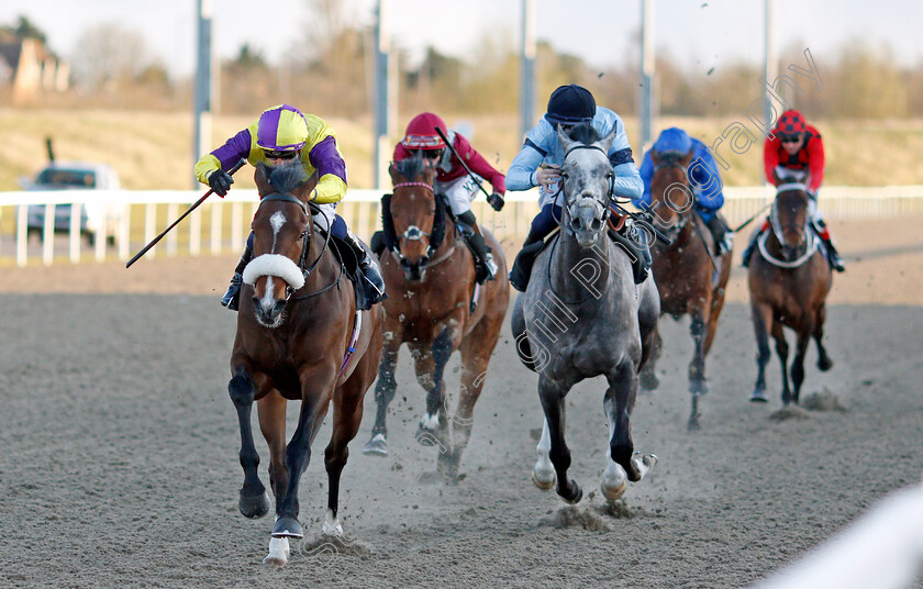 Dark-Moon-Rising-0004 
 DARK MOON RISING (Kevin Stott) beats HARROW (right) in The Woodford Reserve Cardinal Conditons Stakes (Road to the Kentucky Derby)
Chelmsford 31 mar 2022 - Pic Steven Cargill / Racingfotos.com