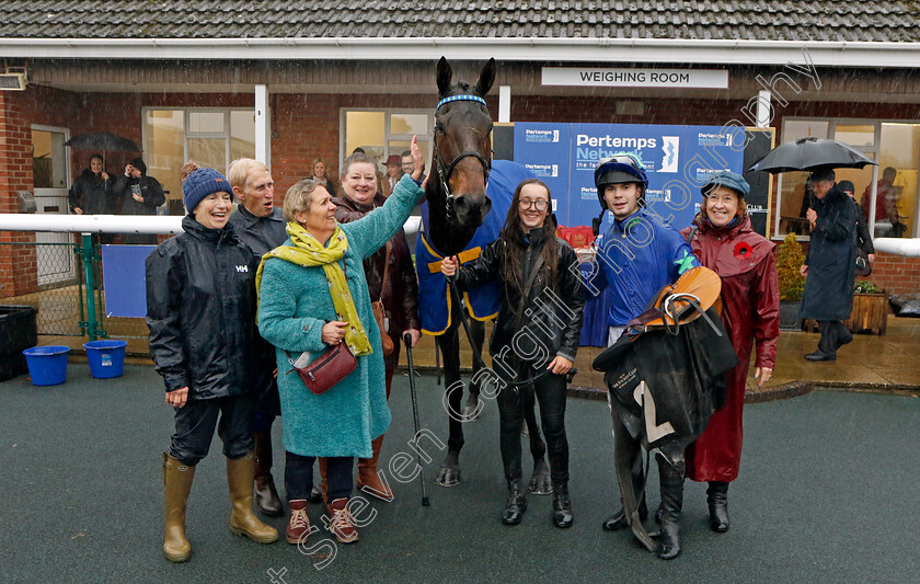 Shighness-0007 
 SHIGHNESS (Billy Garritty) winner of The Pertemps Network Mares Handicap Hurdle
Market Rasen 17 Nov 2022 - pic Steven Cargill / Racingfotos.com