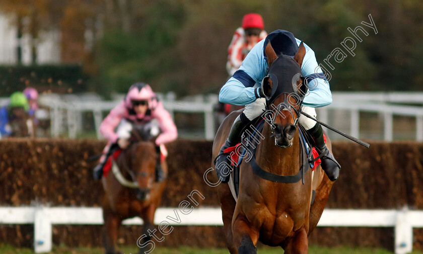 Mount-Tempest-0004 
 MOUNT TEMPEST (Harry Skelton) wins The Best Odds On The Betfair Exchange Handicap Chase
Sandown 8 Dec 2023 - pic Steven Cargill / Racingfotos.com